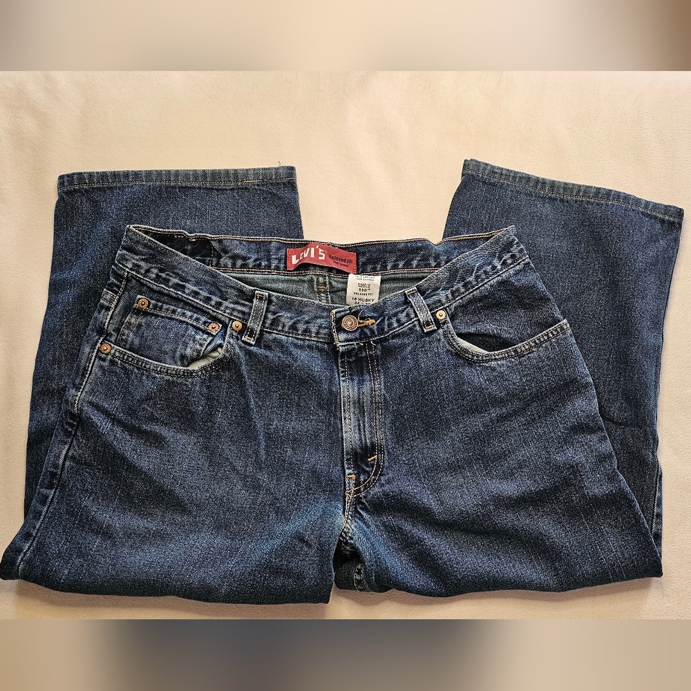 Vintage Levi's Men's Denim Straight Jeans / Jorts 550 Relaxed Fit 16 Husky 34x28